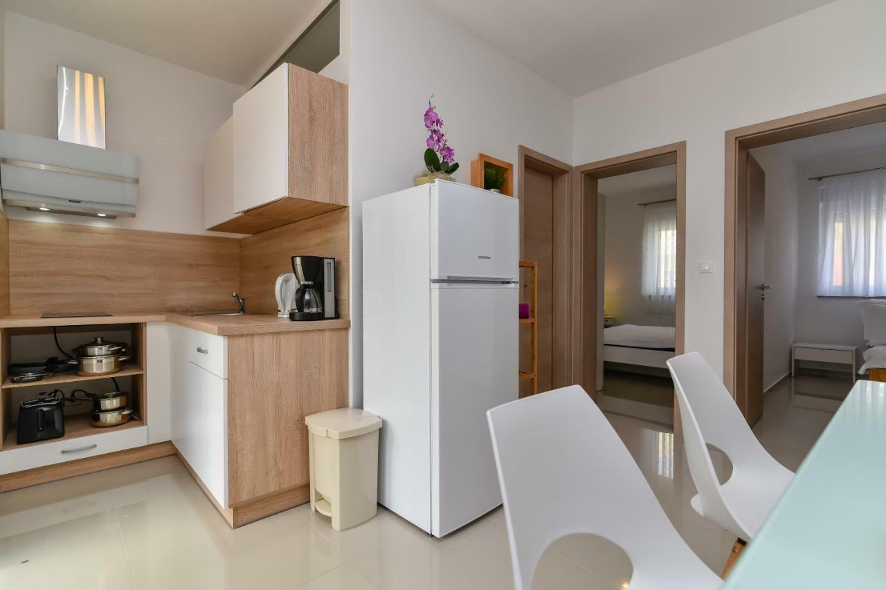 Denis Apartment Vir Dış mekan fotoğraf